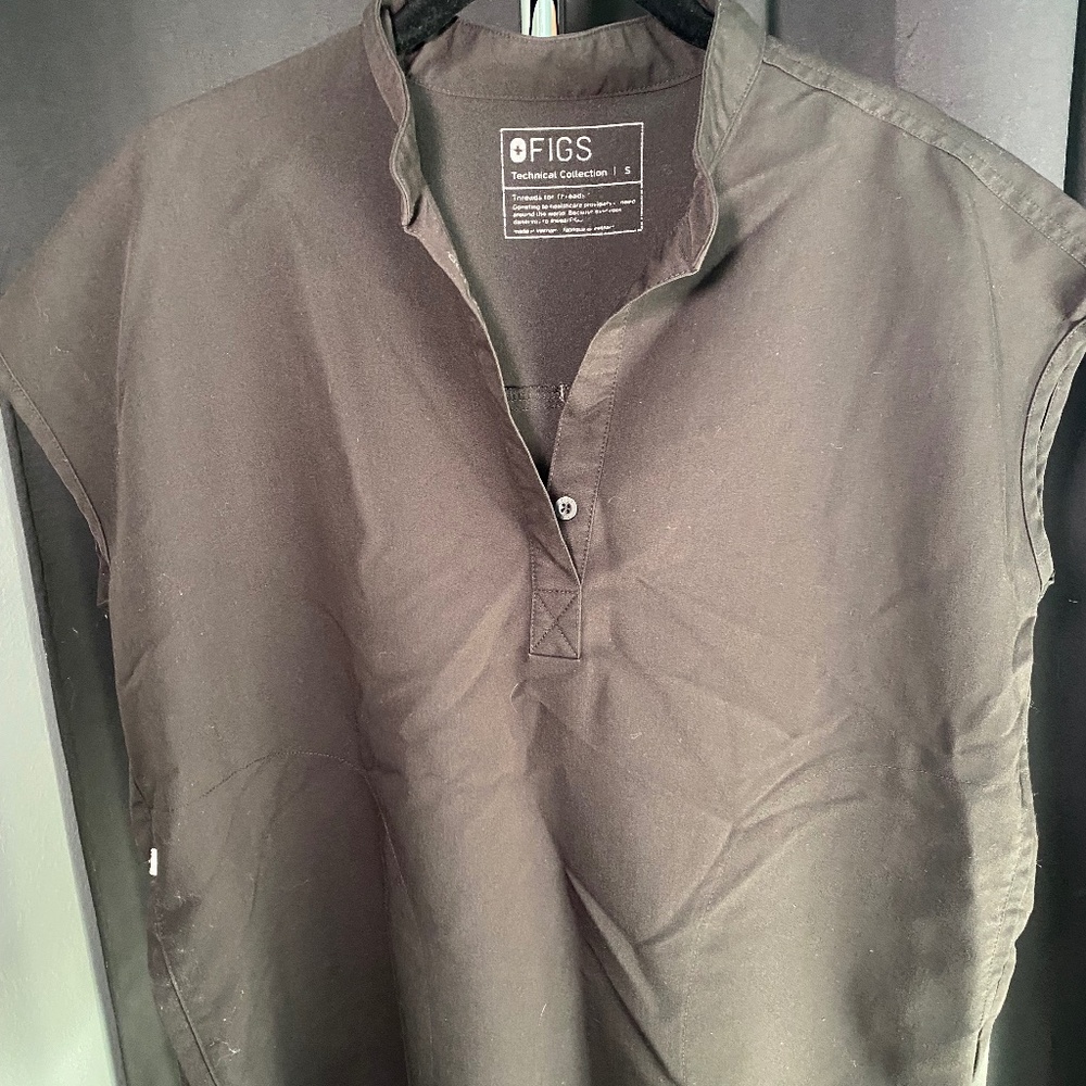 Figs Rafaela Scrub Top.